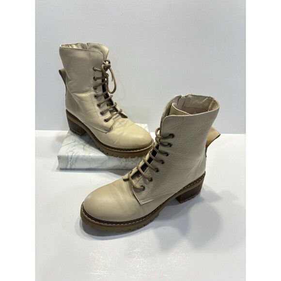 Bertuchi Combat Boots Womens Soft Leather Beige Zip Up Traction Heel Sz 9 - Picture 2 of 15